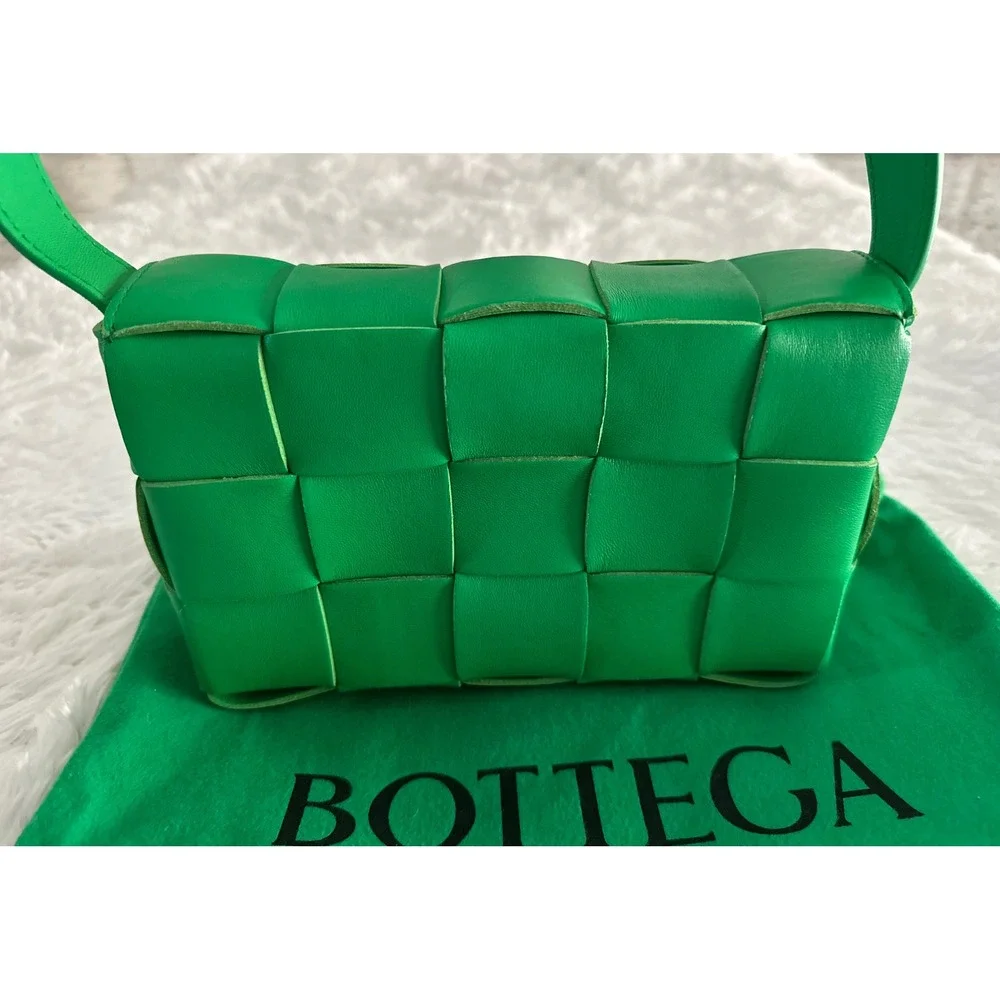 Bottega Veneta Cassette Leather Parakeet Green Crossbody Bag Handbag